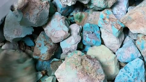250609-1 Turquoise Rough: Cut Open the Earth’s Heartbeat with One Slice