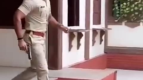 Amazing: PSI Trending entry status | Police SI viral video | Police attitude sta