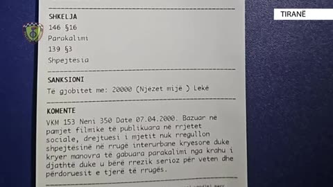 Manovra të rrezikshme në autostradën Durrës-Tiranë, e pëson shoferi i kamionit