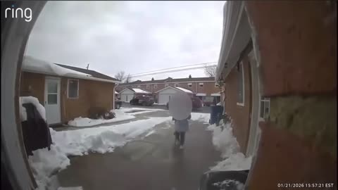 OH Shocking Video Man robs a Brink’s truck, leads police on a chase, takes a hostage, and is killed