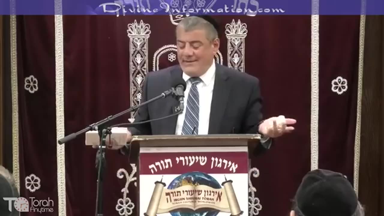 Rabbi Yosef Mizrachi thanks the Texas Christians.