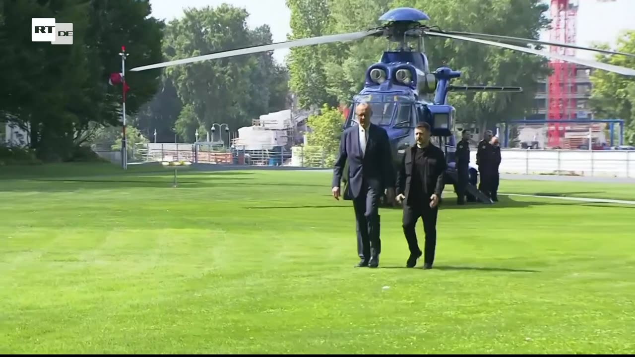 LIVE: Selenskij trifft beim Kanzleramt in Berlin ein