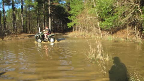 NY sabine 25/26 2156 Rylan Walker testing stereo waterproofing