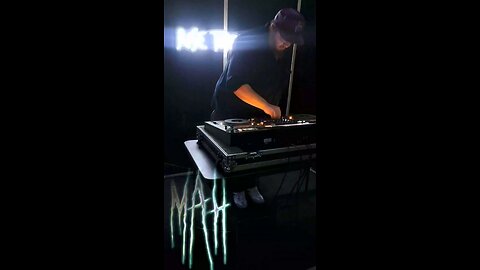 dj this