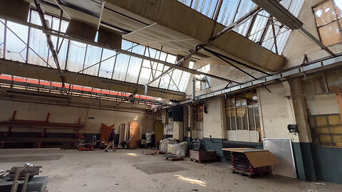 Inside an Abandoned Tool Factory