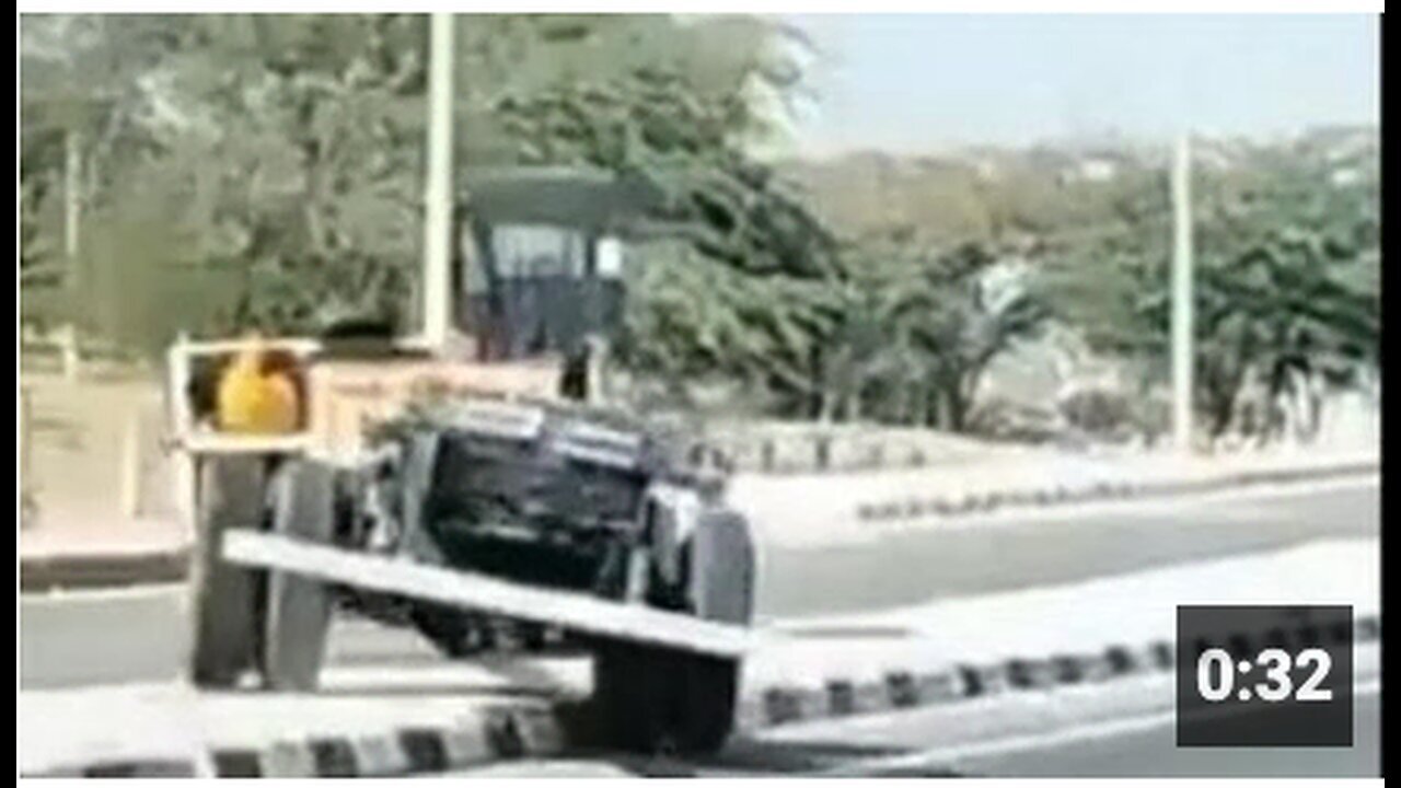 "Driver Dies After Losing Control of Vehicle Due to Heart Attack"