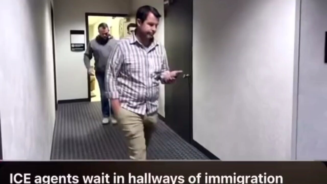 ICE makes arrest in hallway during operation. Tensions rise. #japdmedia #PnDmart #ICE #immigration