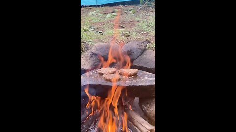Extra Large Burger Please 🍔 🏕️💦🔥😋 #burger #cooking #campfire #nature #camping