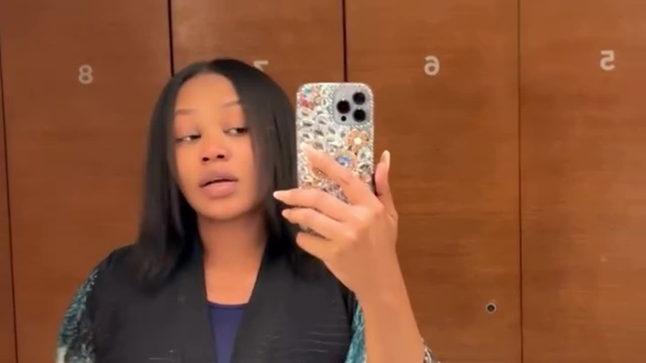 @VeeSidika