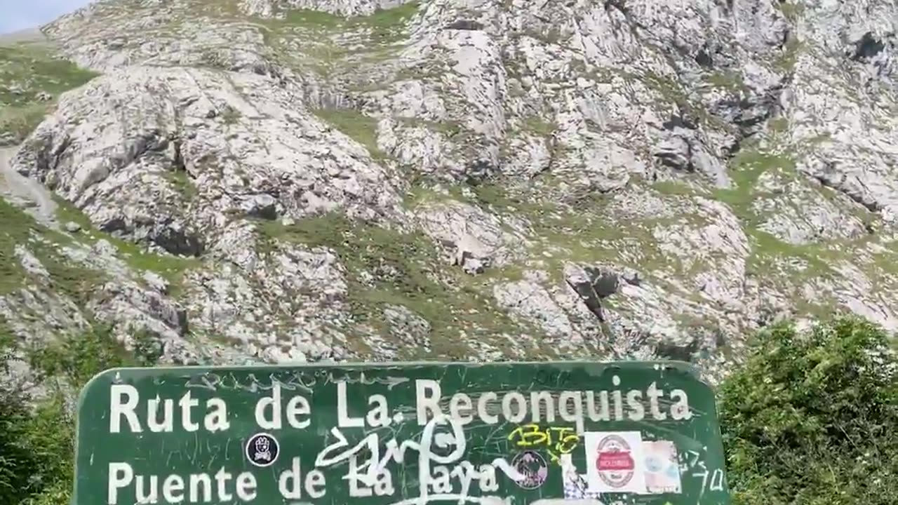 The Reconquista started with just a few hundred men, something to think about.