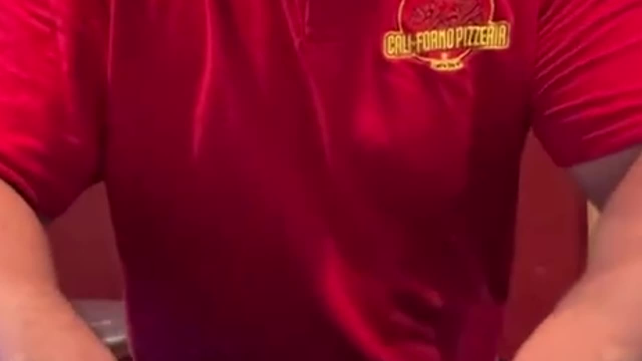 Beto Diaz Makes a Charlie Kirk Pizza