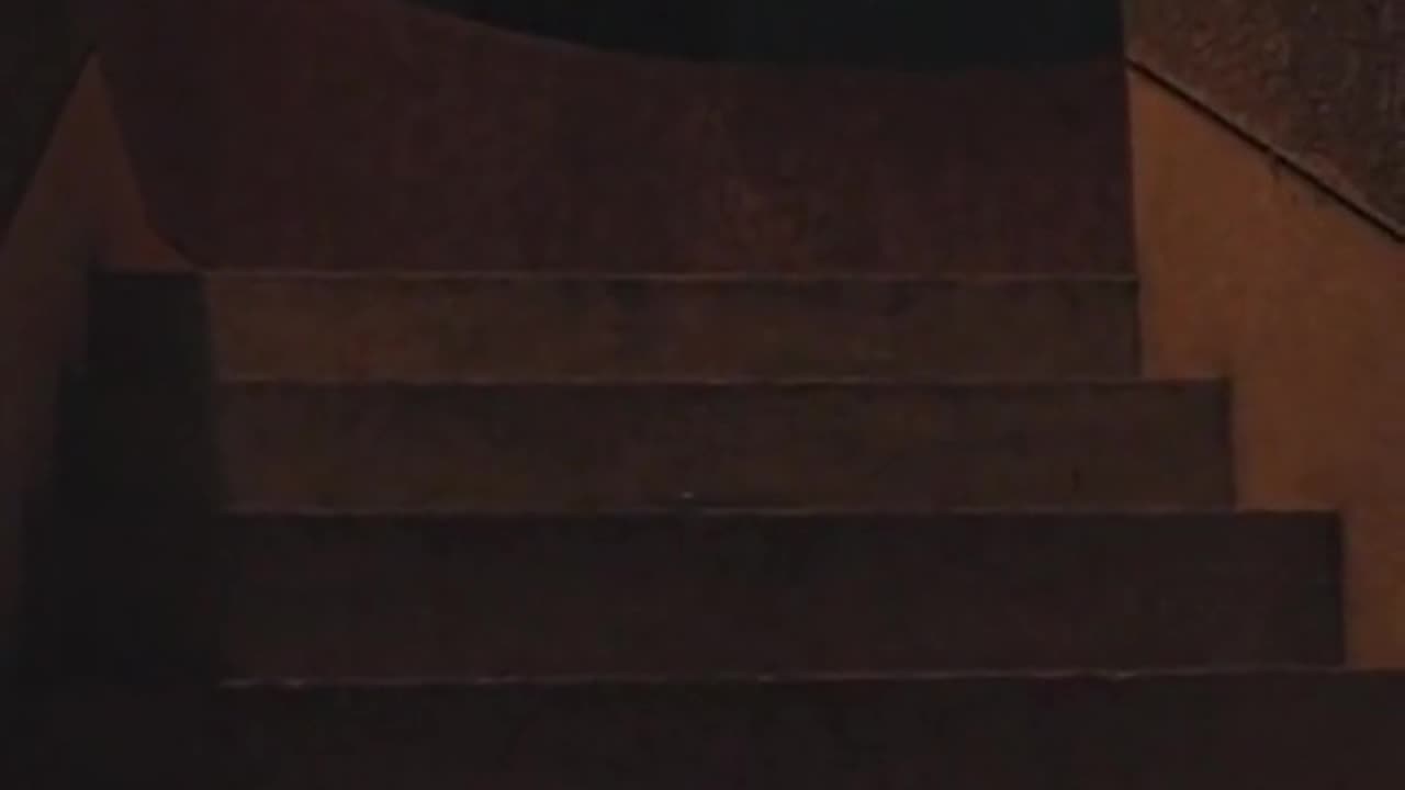 The Mystery of the Ticking Clock (English Moral story) टिक-टिक करती घड़ी का रहस्य #shorts #viral