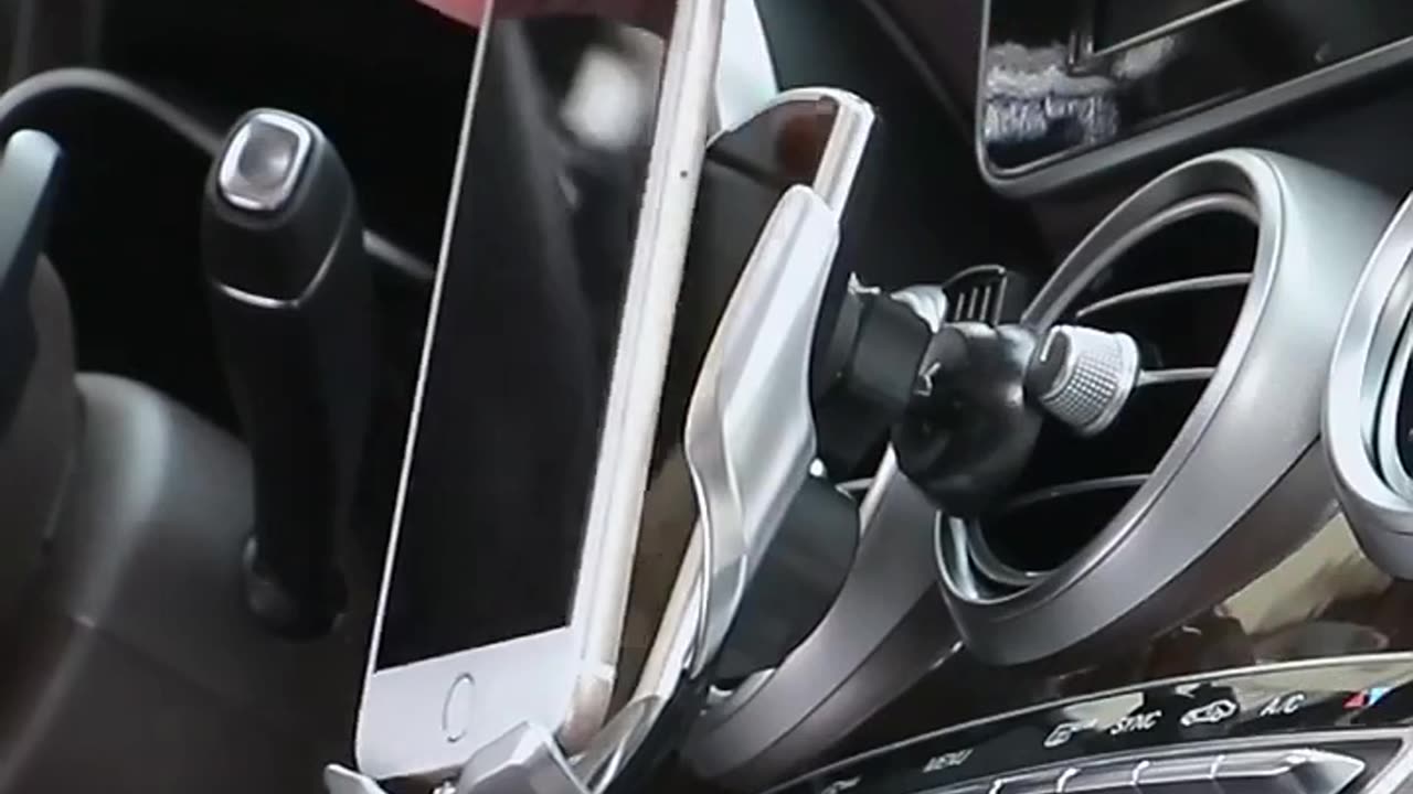 Car Phone Holder 15W Wireless Fast Charger Magnetic Charger Head Touch