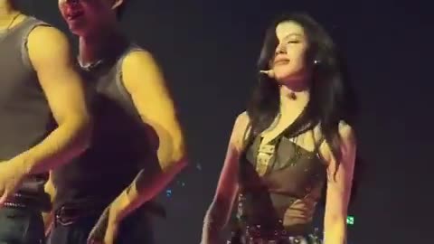 twice sana kpop 2025