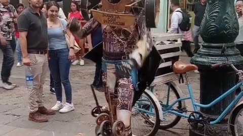 Transforming Robot to Car 🤖🚗 | Epic Street Show You Can’t Miss! 🔥