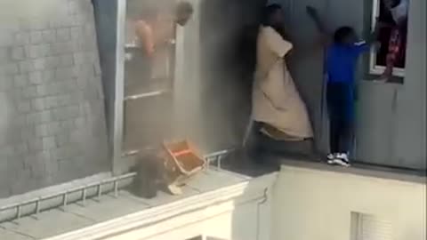 MAN RESCUES BABIES, FAMILY FROM BURNING APARTMENT BUILDING