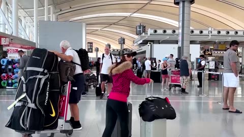 Canadian government moves to end Air Canada strike