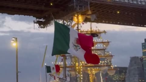 Mexican Ship Hits NYC Bridge