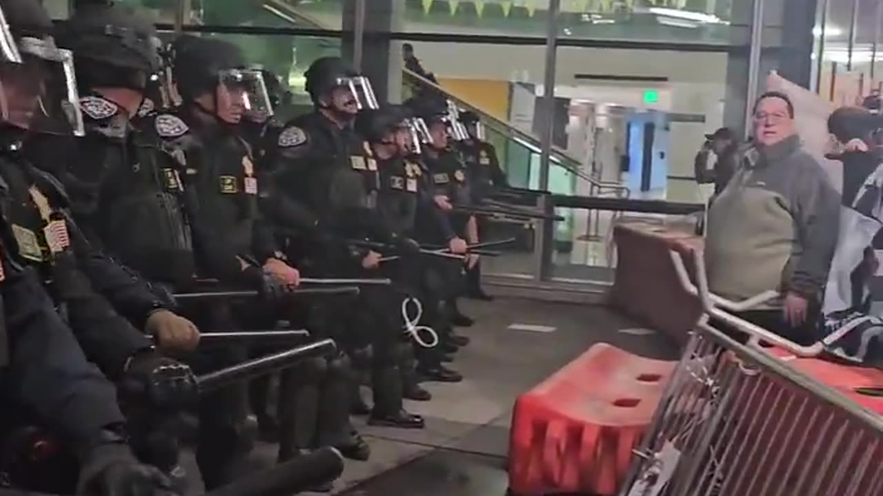 Antifa protests at UC Berkeley 11-10-25