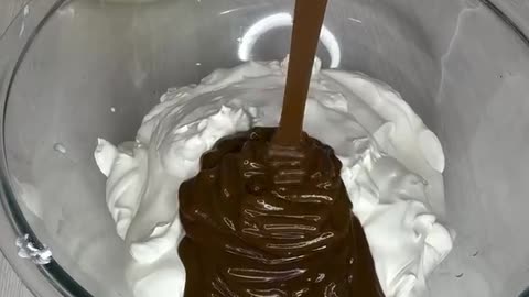 The recipe for a simple and chocolate sundae