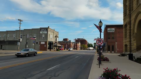 A walk around Downtown Bluffton Indiana