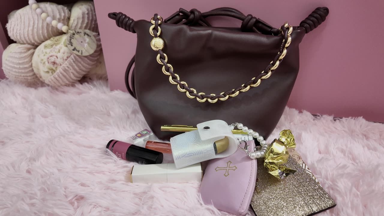 What’s in my Mini Flamenco Date Night Bag & Family Update 👜