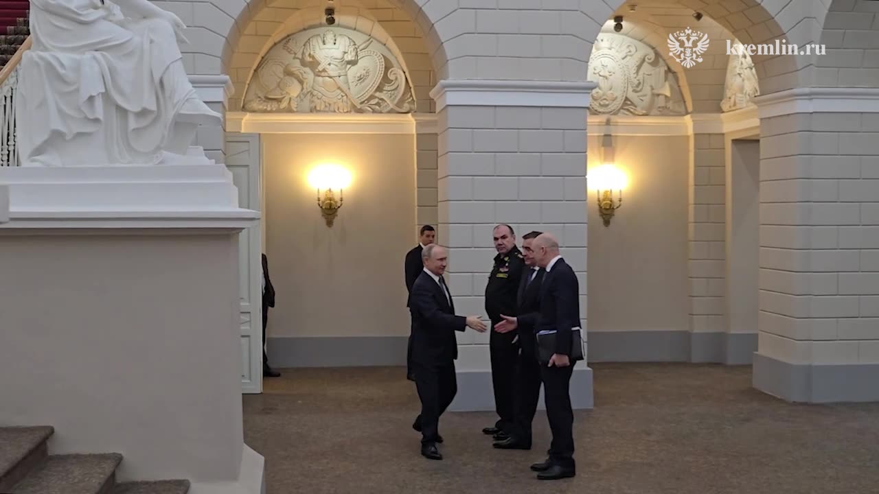Сегодня Президент работает в Санкт-Петербурге