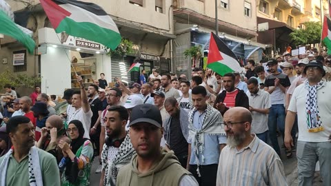 مسيرة شعبية بطنجة دعما لقافلة الصمود لكسر الحصار عن غزة 15 06 2025 نحن ندين العدوان