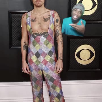 Why are men not choosing to dress like this 🤣🤣