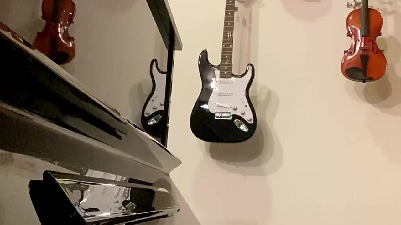 Gideon Lo - Original Tune on Yamaha U3