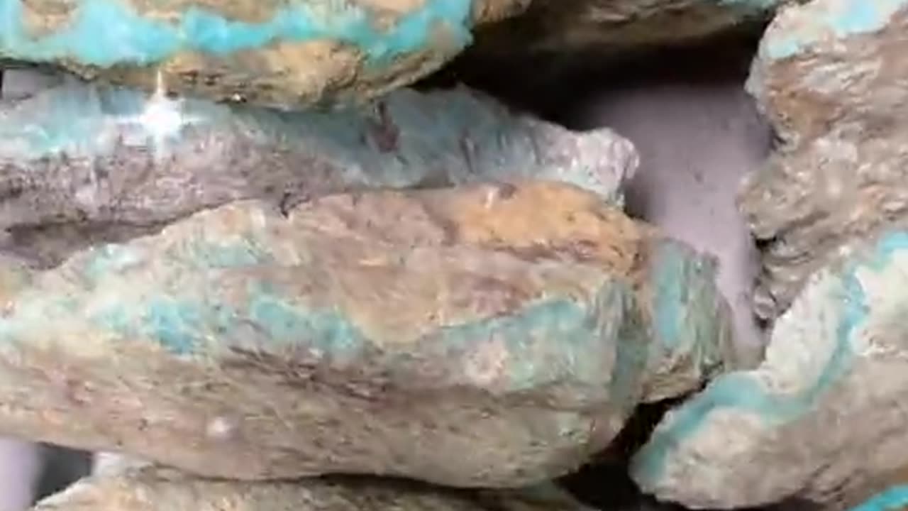 250427-13 Natural raw turquoise wool material, carrying the sediment of time.