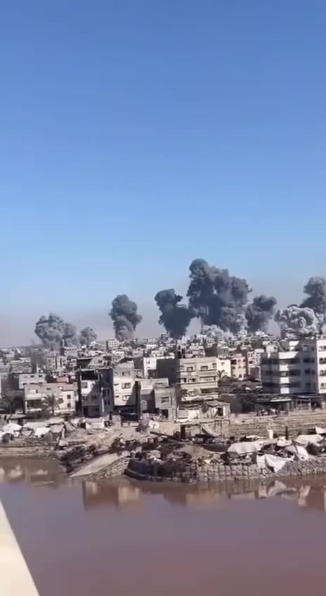 Israelis Resume Bombing Gaza Strip After Negotiations with Hamas Collapse