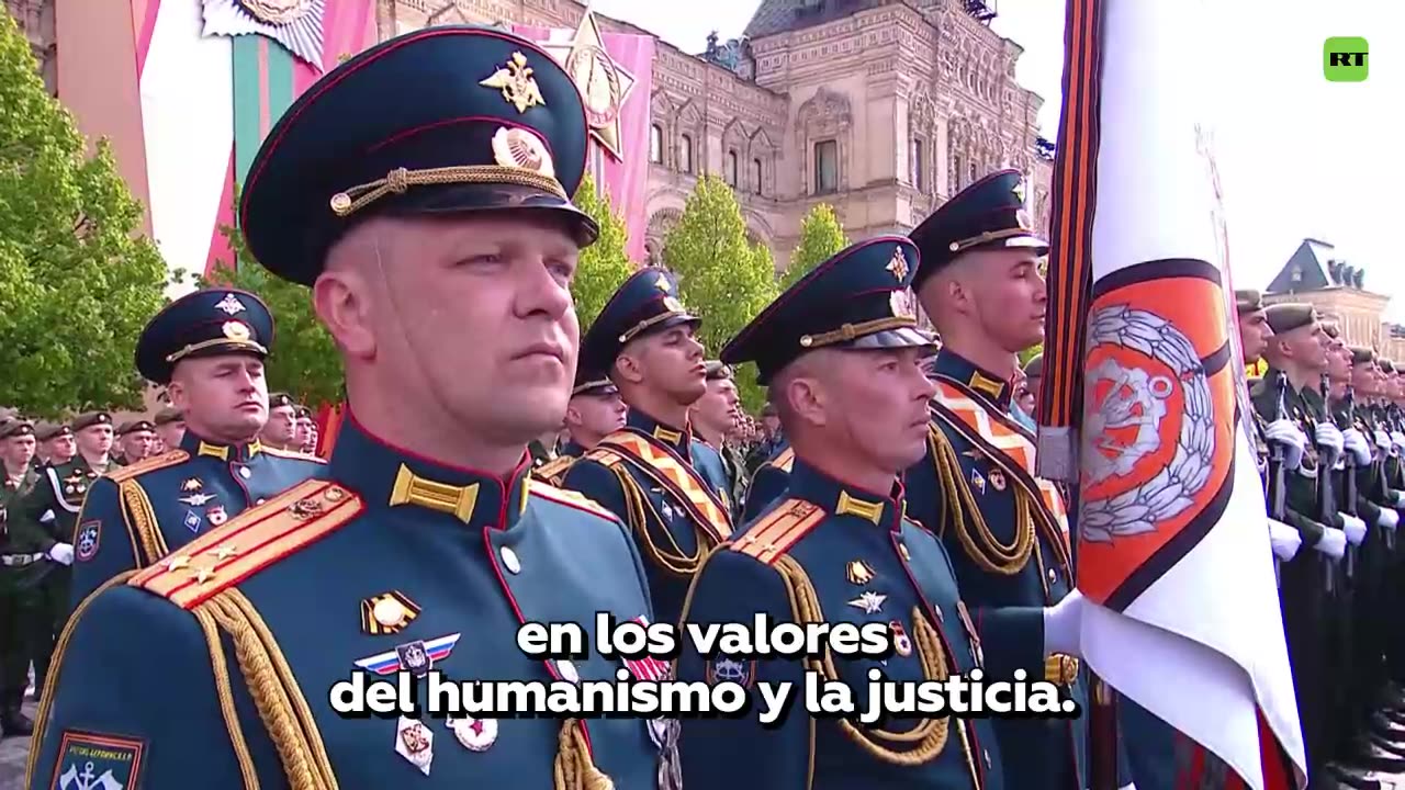 Vladímir Putin da un discurso en el Desfile de la Victoria en Moscú