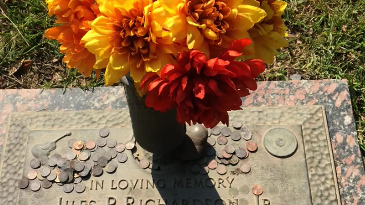 FAMOUS GRAVES - VOL. 100: THE BIG BOPPER