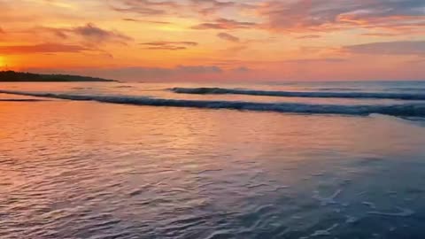 Soothing Nighttime Ocean Waves