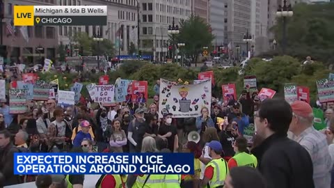 Protesters rally downtown against expected surge in Chicago-area ICE operations