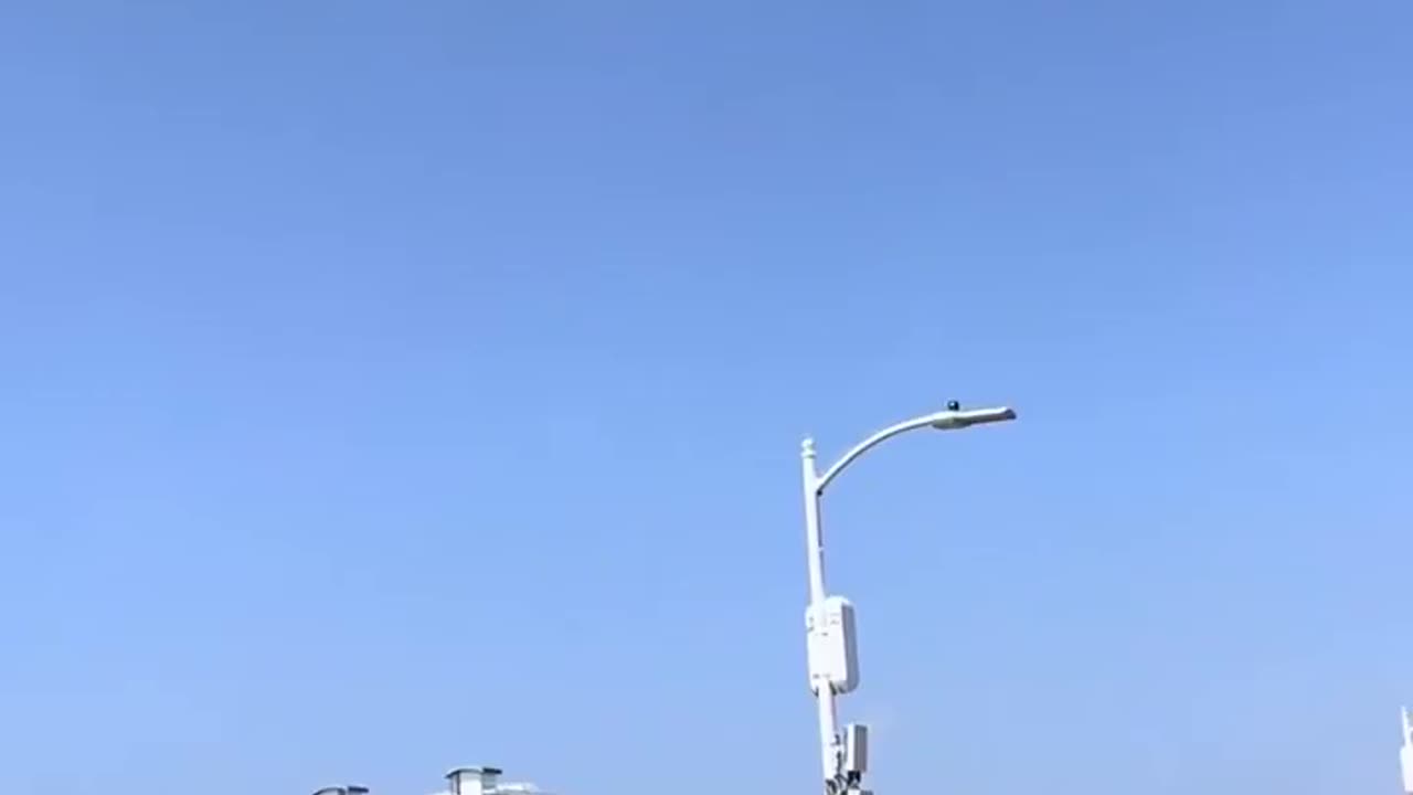 Global Awakening in the Sky: "They're lying to you"