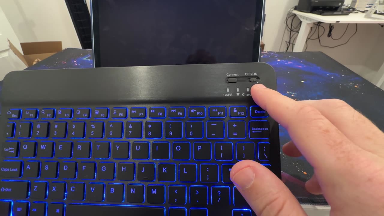 Review | Noox | Backlit Bluetooth Keyboard for iPad / Tablet