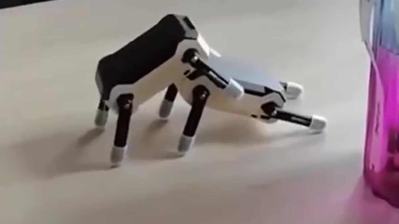 The neural network studied the basic movements of people on the Internet and repeated them 😂