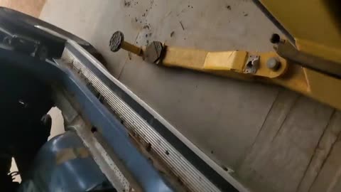 070125 84 Suburban tear down, TO THE SHOP!!! PART 3
