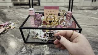 What's in my "Get to Know me Better" Glass Case Box.