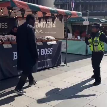 This video perfectly sums up the UK - DEI's everywhere lmfao