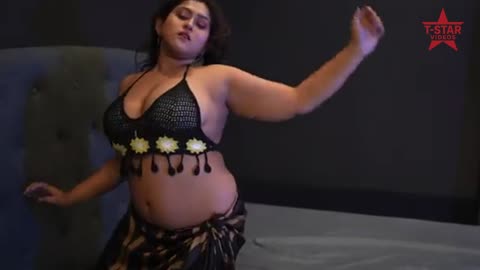Bedroom Fashion Vibes | Stylish Girl Dancing with Music