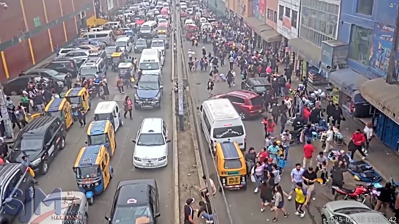 Earthquake strikes Peru, sending cathedral Mass fleeing