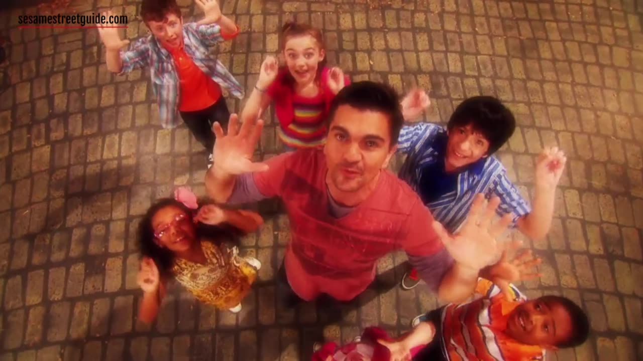 Juanes and friends sing Muevete Sesame Street Episode 4506