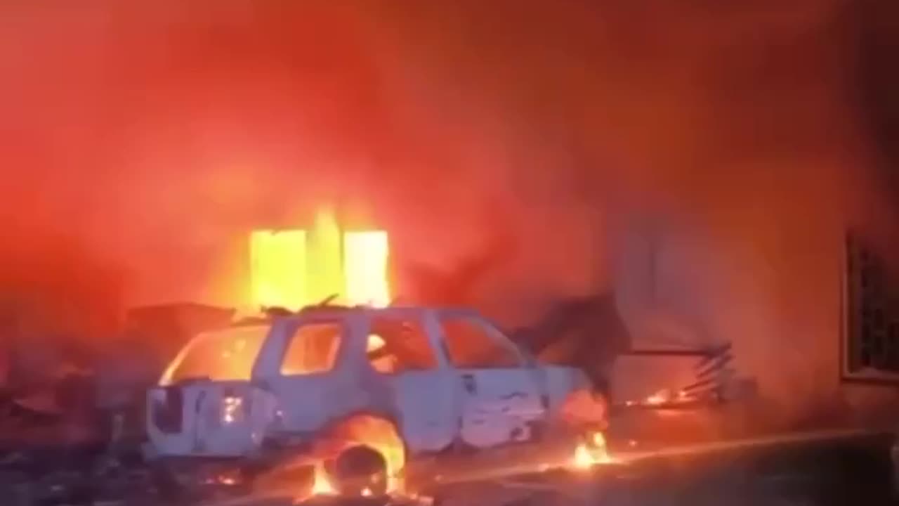 Multiple Russian Attacks on City of Zaporizhzhia Kill 3 Overnight