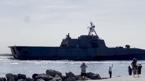 USS Pierre Departs Panama City After Commissioning