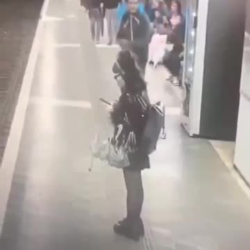 Fake North African asylum seeker in Spain beats wome...