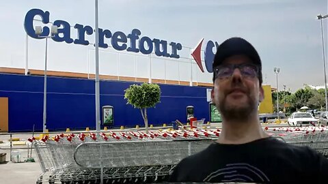 MI CARREFOUR HACIENDO LAS COMPRAS: San Ten Chan con su madre en día de descuentos en el hipermercado