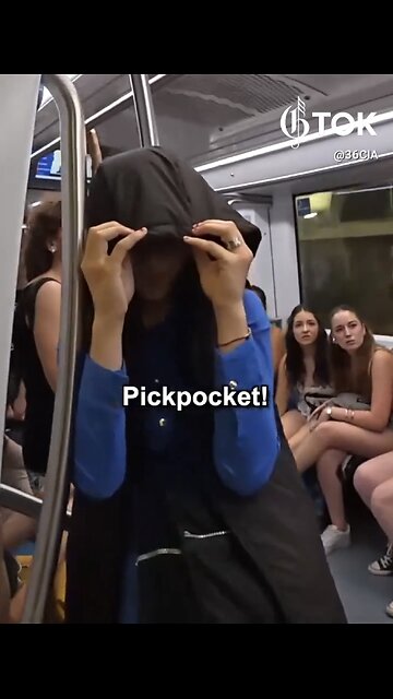 ITALY SERIOUSLY PLAGUED🚈🚏👛🚫🧟‍♀️📸BY PICKPOCKETS🇮🇹🚉🚶‍♂️💵🧟‍♀️💫